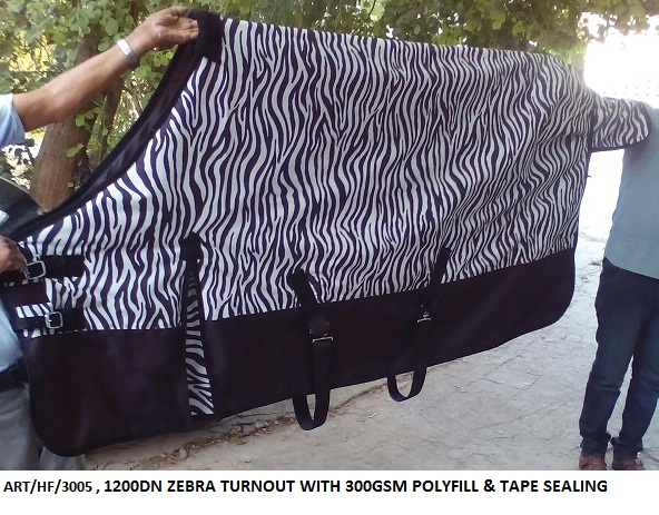 Zebra turnout rug